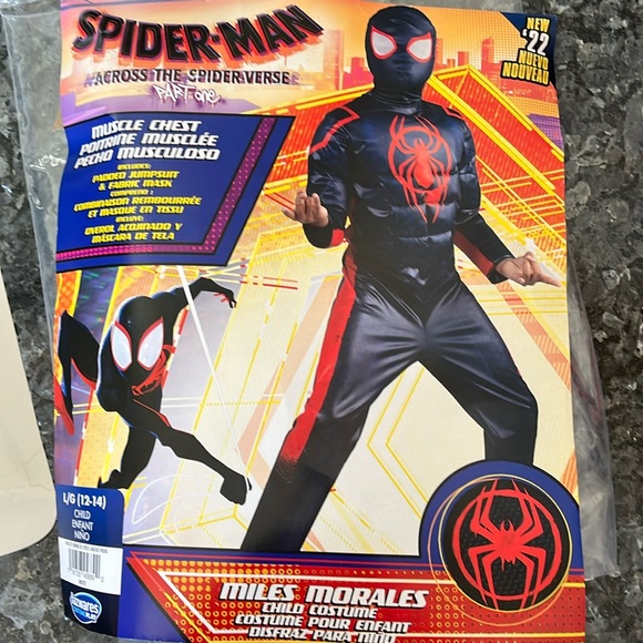 Spider-Man Miles Morales costume - Picture 1 of 7